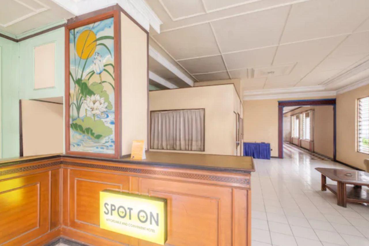 Spot On 2341 Padjajaran 2 Hotel Tasikmalaya